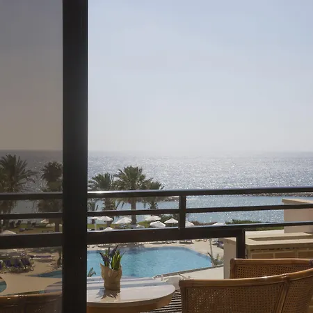 金星海滩酒店 Paphos