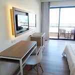 金星海滩酒店 5* Paphos